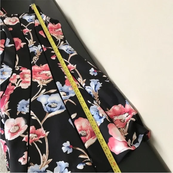 White House Black Market Floral Fit & Flare Dress - Picture 16 of 16